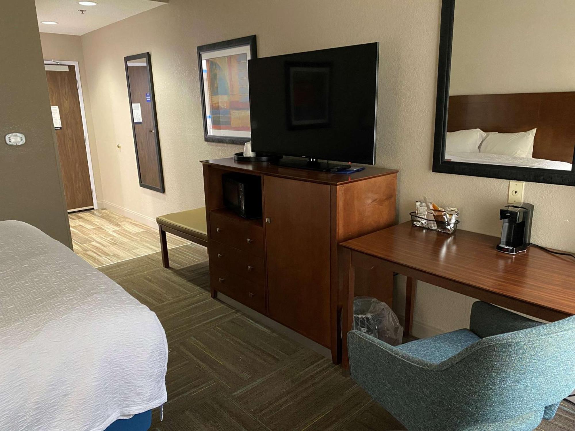 Hampton Inn Ft. Chiswell-Max Meadows Exterior foto
