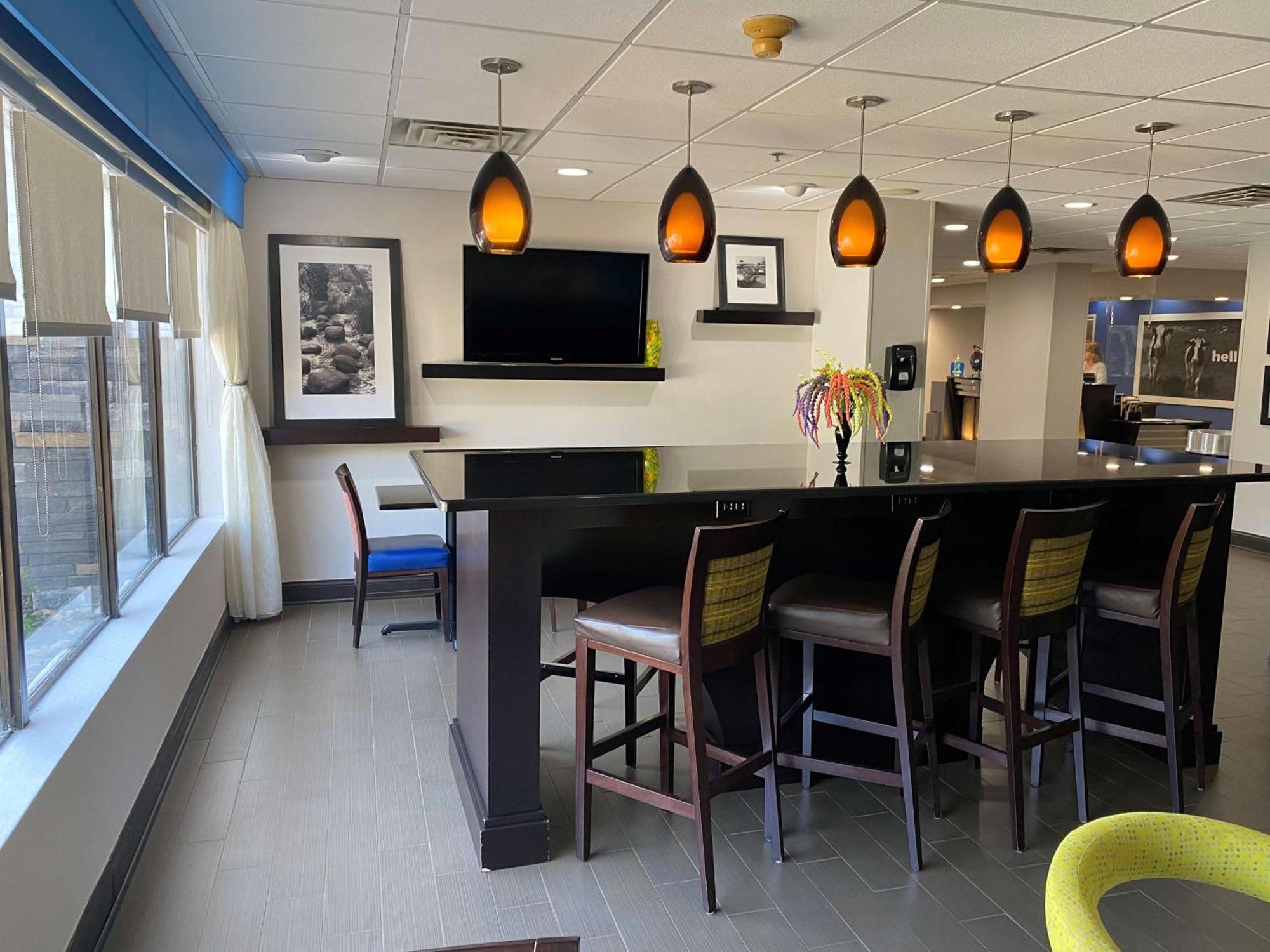 Hampton Inn Ft. Chiswell-Max Meadows Exterior foto