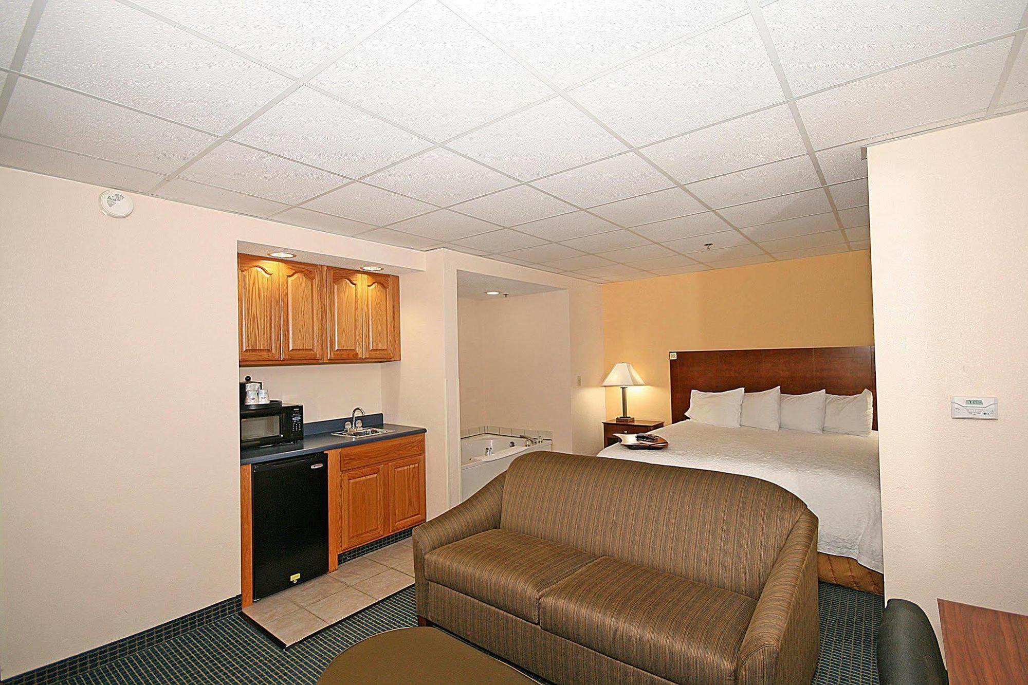 Hampton Inn Ft. Chiswell-Max Meadows Exterior foto